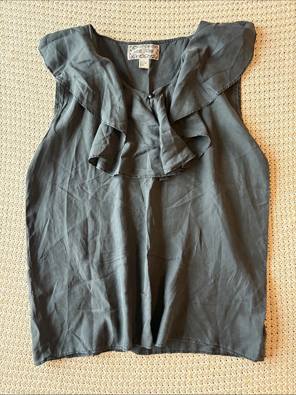 Gorgeous 100% silk black Sleeveless Ruffle Neck Women's Top
